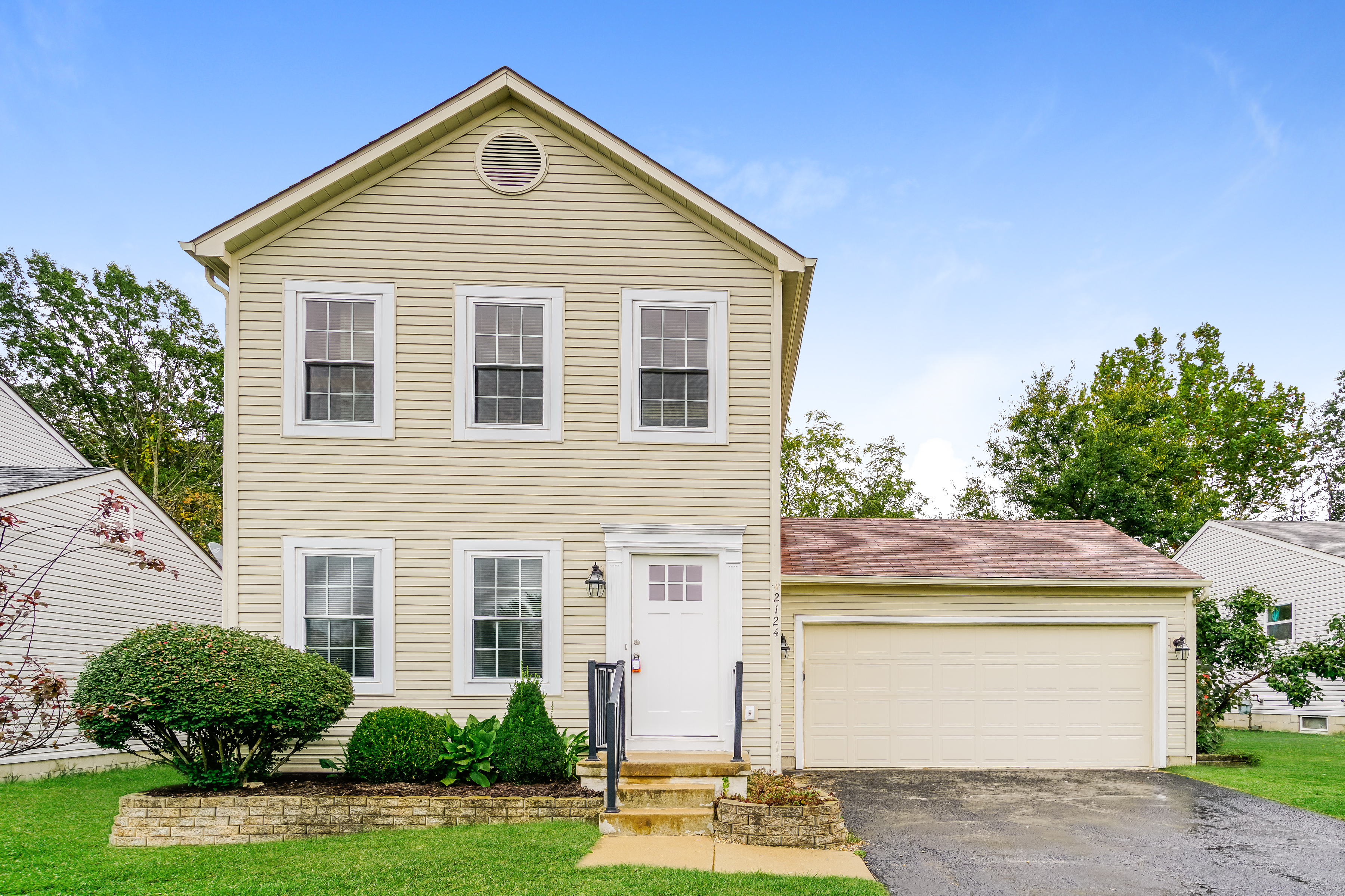 2124 MARIBETH PL GROVE CITY, OH 43123